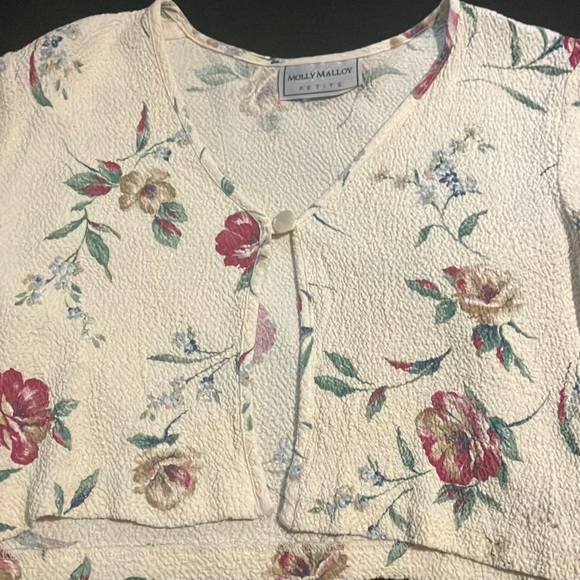 The brand is Molly malloy the color is like a pale white size small - Picture 1 of 1